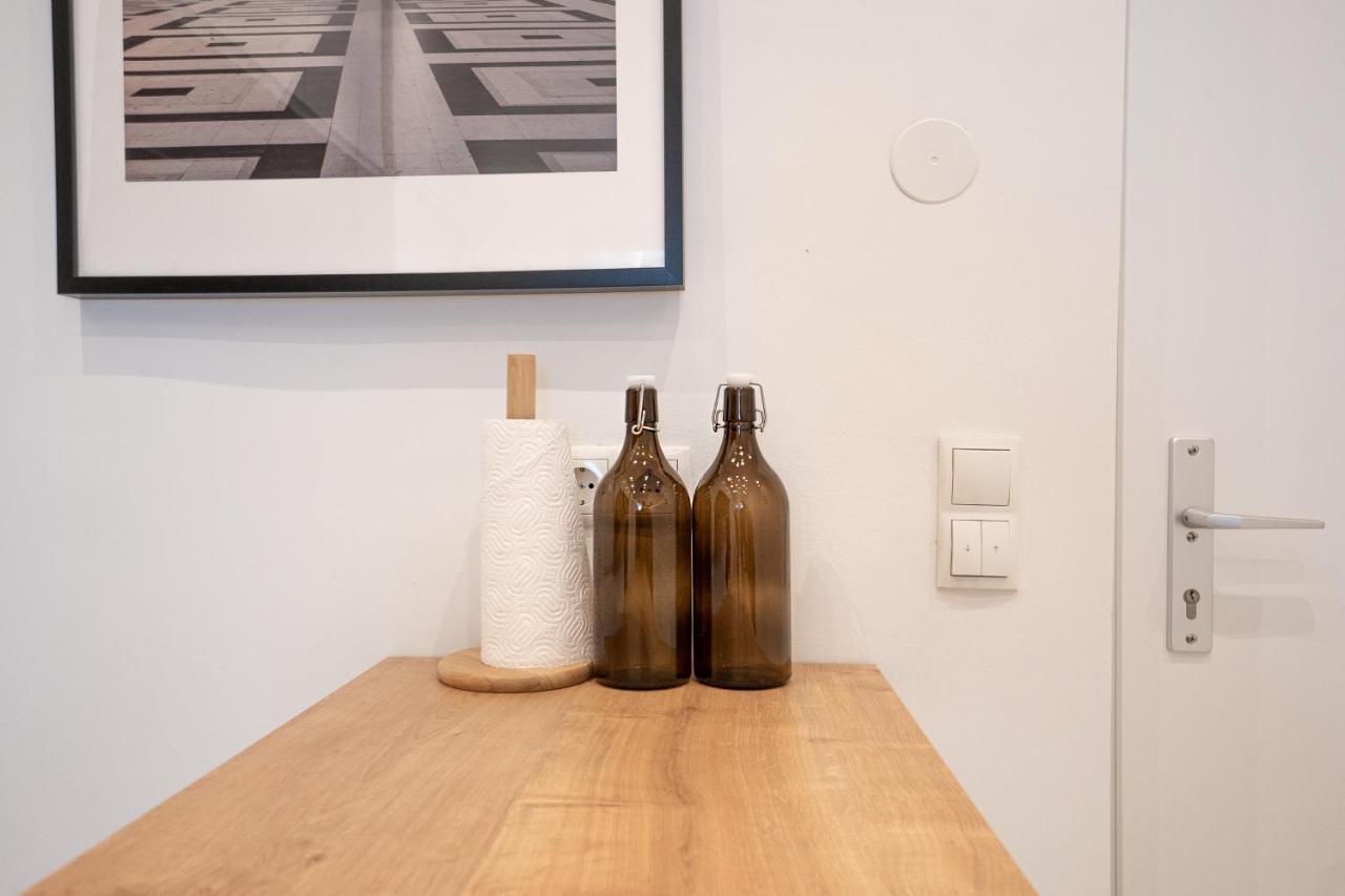 Apartment Posh With A King-size Bed And Modern Design Wien