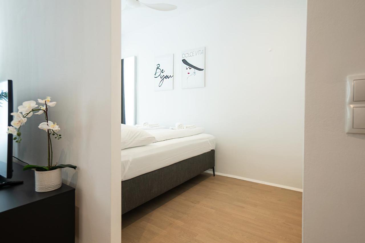 Posh With A King-size Bed And Modern Design * Wien