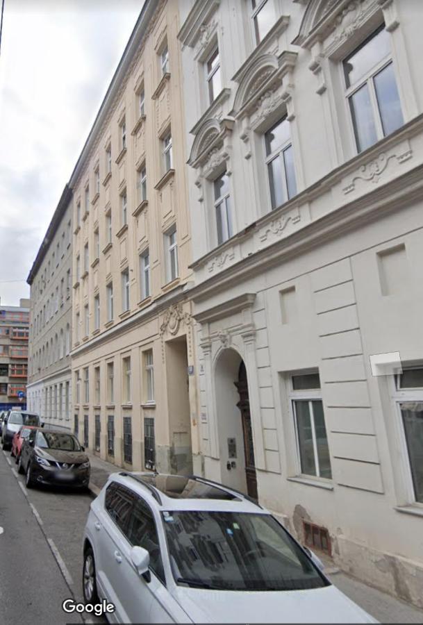 Posh With A King-size Bed And Modern Design * Wien